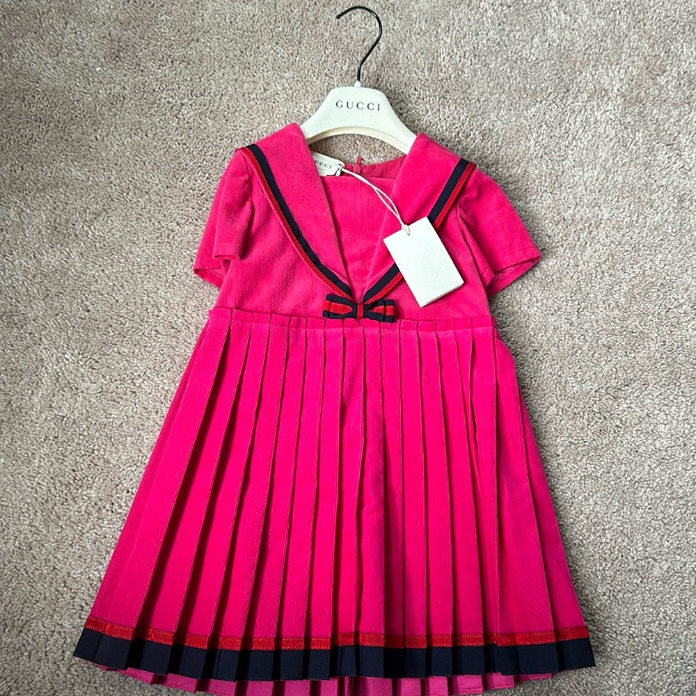 Girls dress
